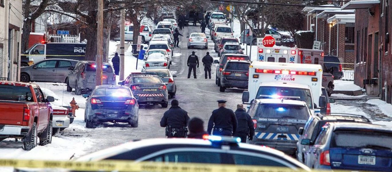 HΠΑ: Σερίφης απαγόρευσε τη χρήση μάσκας στο τμήμα του - «Όταν εργάζεστε για εμένα δεν θα τη φοράτε» (βίντεο)